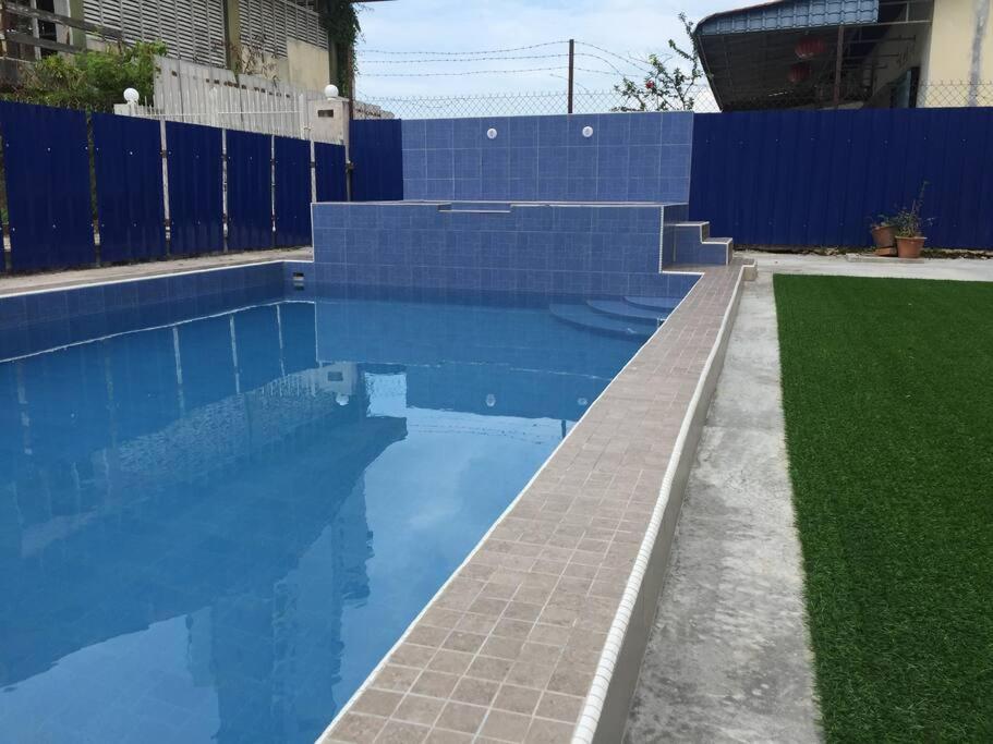 Melaka Beach Villa  Kelebang Besar Luaran gambar
