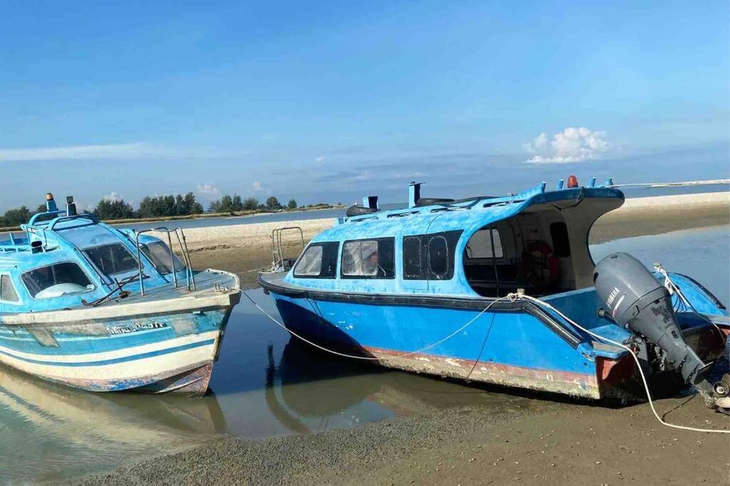 Melaka Beach Villa  Kelebang Besar Luaran gambar