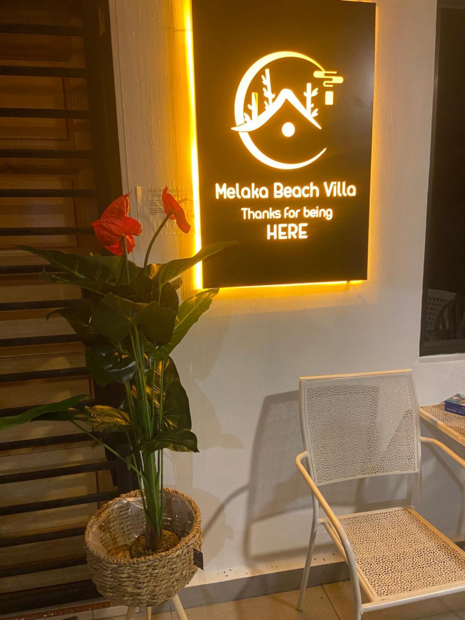 Melaka Beach Villa  Kelebang Besar Luaran gambar
